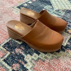 Charlotte Stone Martino clog size 6